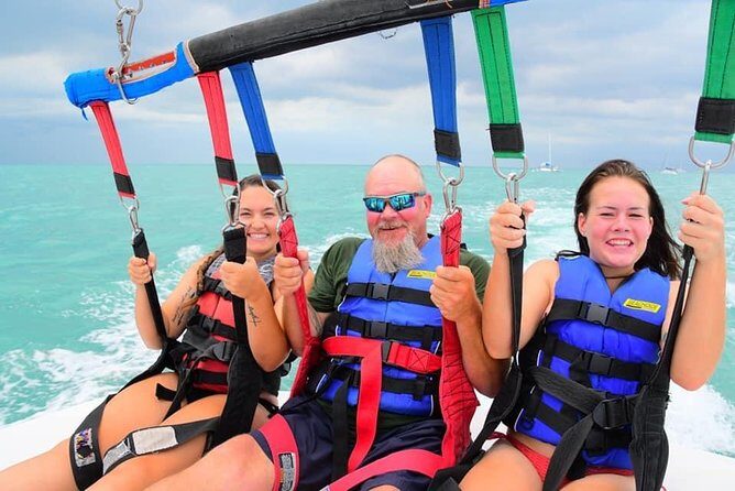 Parasailing in Key West at Smathers Beach - Analyzing the Price & Value