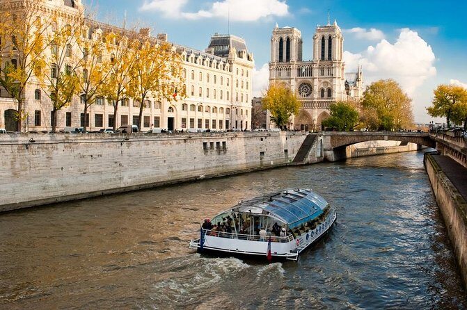 Paris City Tour by Coach with Sightseeing Seine River Cruise - Practical Tips for Making the Most of This Tour
