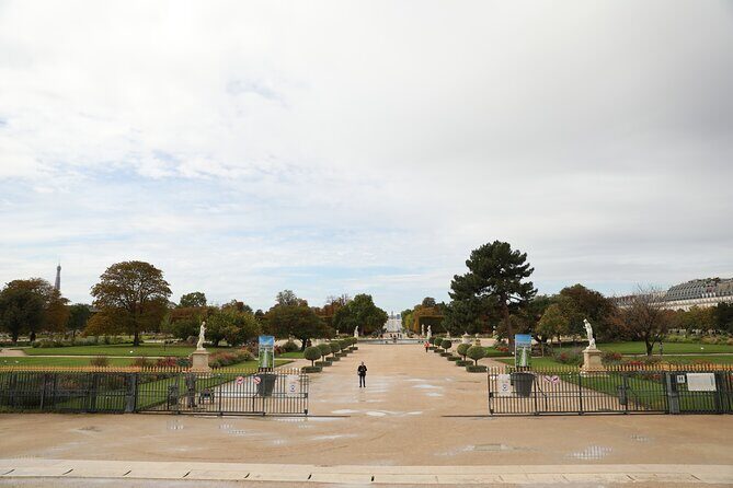 Paris Half Day Private Customized Walking Tour, Transport Options - The Experience in Detail