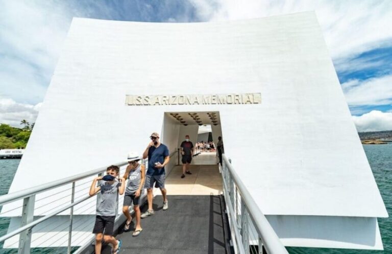 Pearl Harbor and Oahu Circle Island Tour FROM MAUI - A Comprehensive Look at the Tour Experience