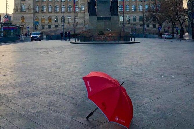 Pedestrian tour of Prague in Spanish - Why This Tour Offers Great Value