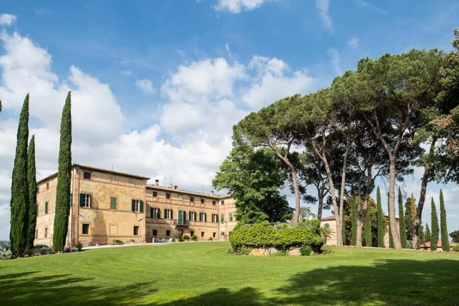 PICNIC on the estate - wine and vineyards - The Picnic: A Feast with a View