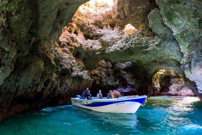 Ponta da Piedade Boat Tour to Caves and Beaches with Local Guide - The Sum Up