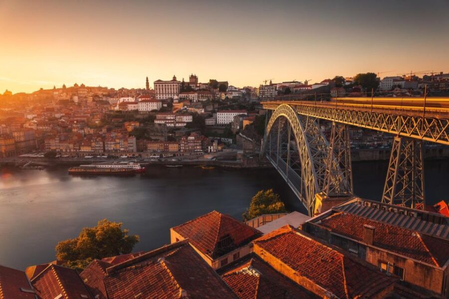 Porto: Private Exclusive History Tour with a Local - Who It’s Best For