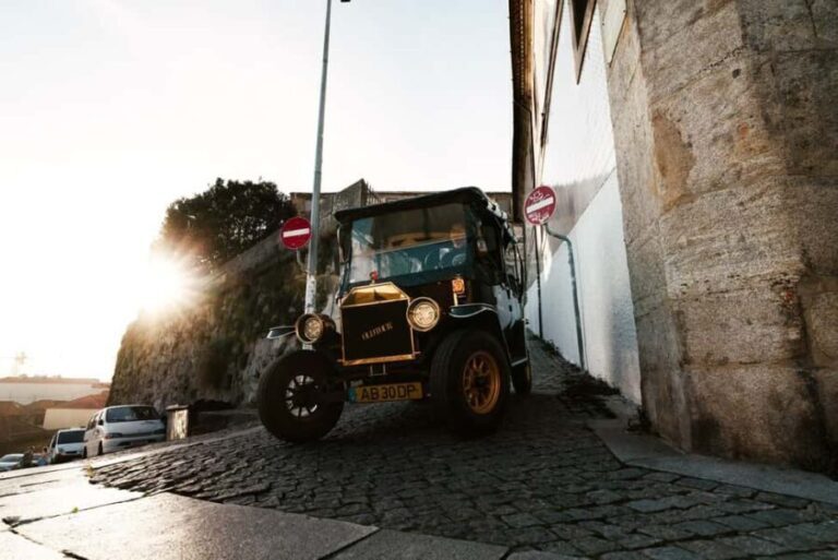 Porto: Private Tour of the Historic City in a Classic Car - Exploring Gaia and the Douro River
