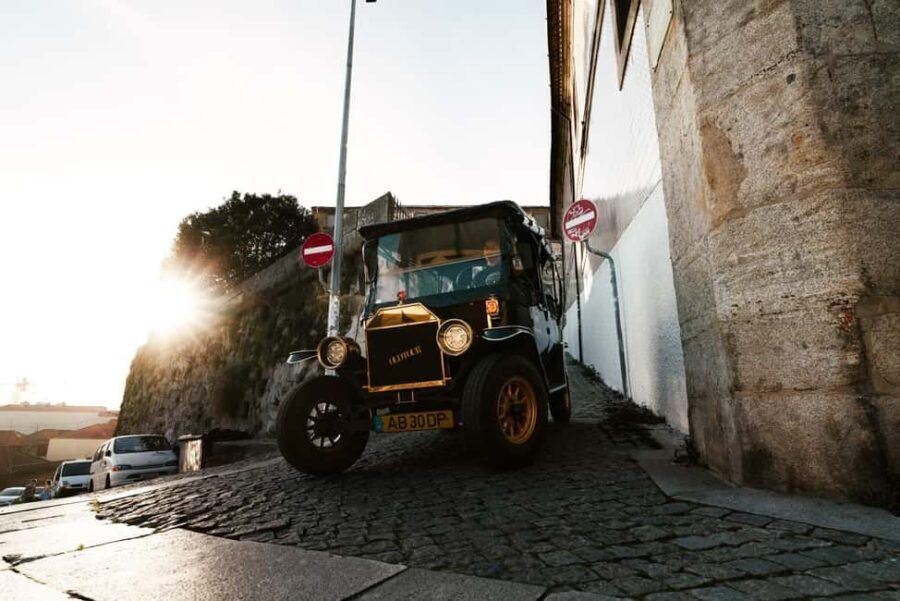 Porto: Private Tour of the Historic City in a Classic Car - Exploring Gaia and the Douro River