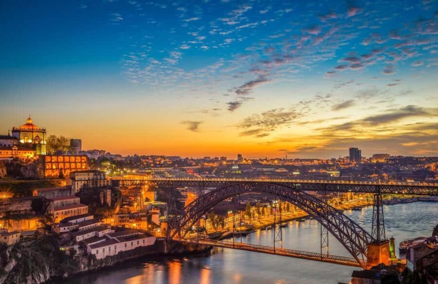 Porto Sunset Walking Tour - Iconic Landmarks and Hidden Gems