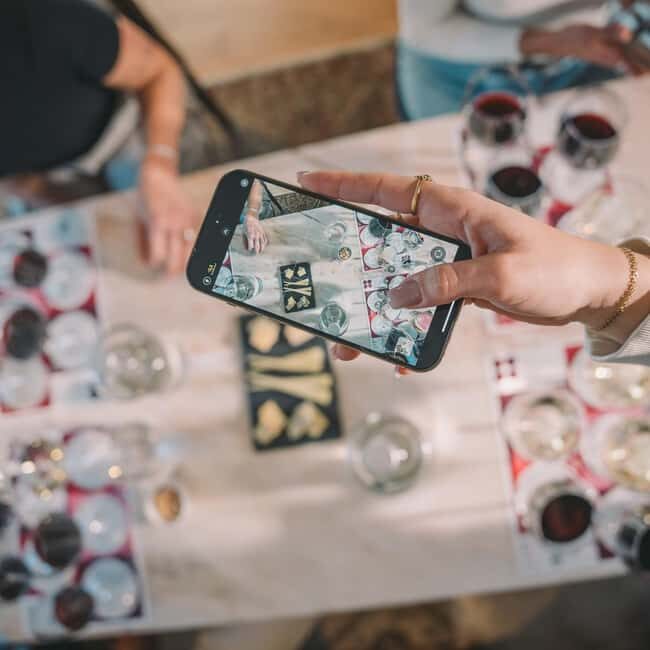 Porto: Wine Experience & Personalised Tasting at Wine School - Guided Tasting & Personalization