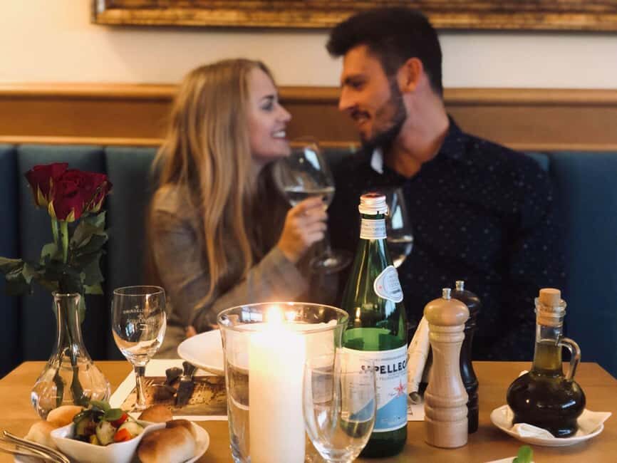 Pozna: Romantic Italian Dinner with Live Music and Wine - Why This Experience Offers Value