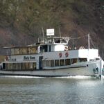Prague At Dusk: 1-Hour Historic Boat Tour with Commentary - Exploring the Experience: What You Can Expect