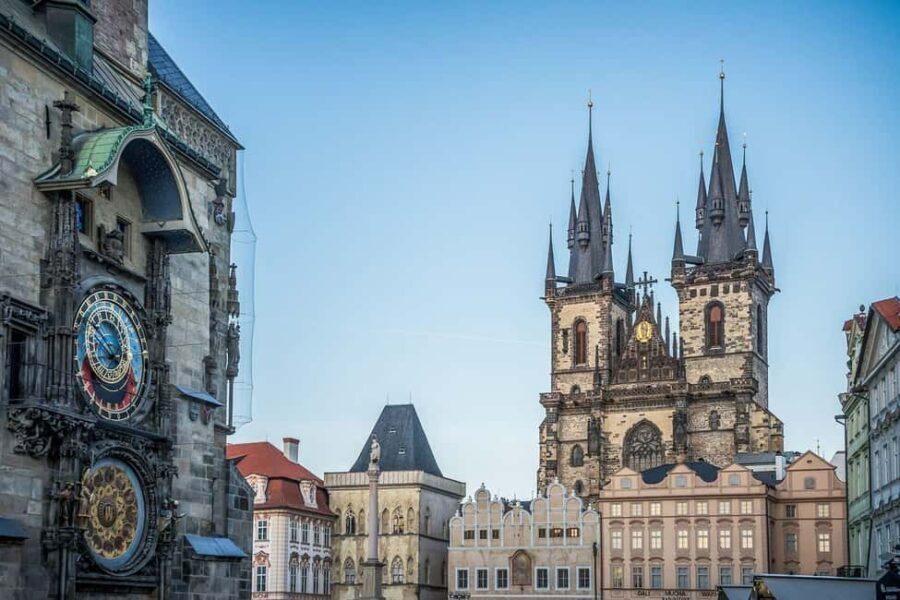 Prague: Central Gallery Ticket & Digital City Tour - Why This Tour Works for Different Travelers