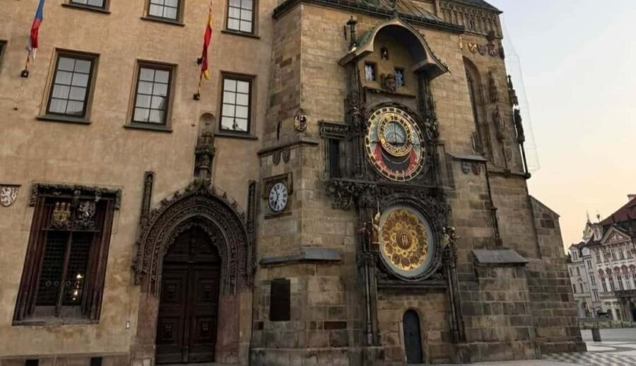 Prague: Old Town and Jewish Quarter Walking Tour - An In-Depth Look at the Tour Itinerary