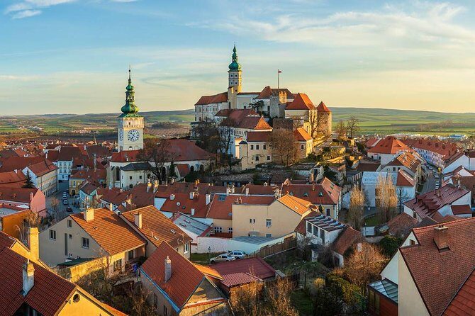 Prague-Vienna One-Way Sightseeing Day Tour - Why Choose This Tour?