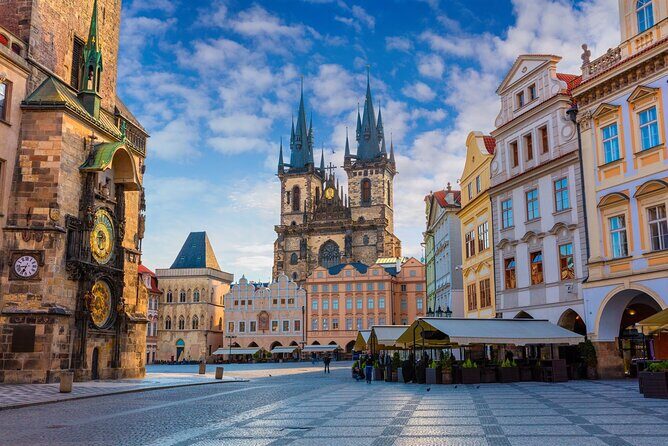 Prague Walking Tour 2,5h (Old Town, Jewish Quarter and Charles bridge) - Authentic Insights from Reviewers