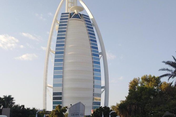 Private 10 hours tour : Dubai and Abu Dhabi with professional driver - FAQs