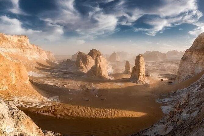 Private 2 Days White Desert and Egypt's Hidden Oasis Tour - The Landscape: A Photographic Paradise