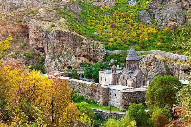 Private 7-8-hour Khor Virap, Garni temple & Geghard monastery trip from Yerevan - Khor Virap Monastery: The Closeest Point to Mount Ararat