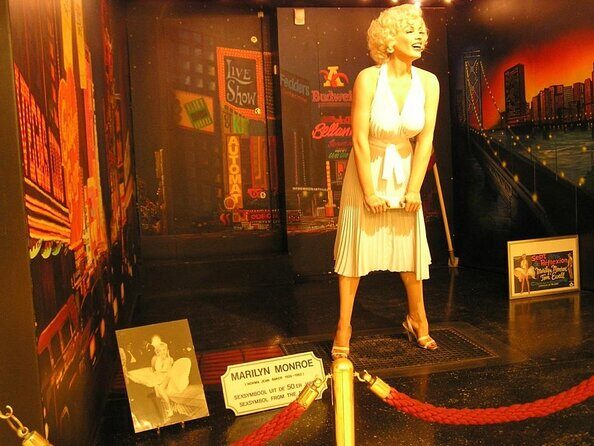 Private Amsterdam Red Light District tour including sex museum - Who Will Enjoy This Tour?