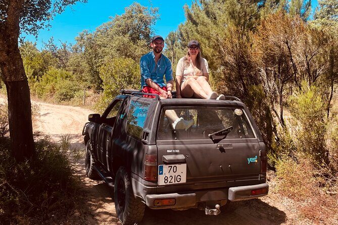 Private Arrábida & Sesimbra Jeep Tour: Beach Picnic from Lisbon - Experience Quality and Value