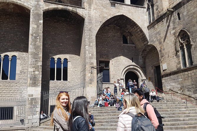 Private Barcelona Old Town and Gothic Quarter Walking Tour - Practical Details and What to Expect