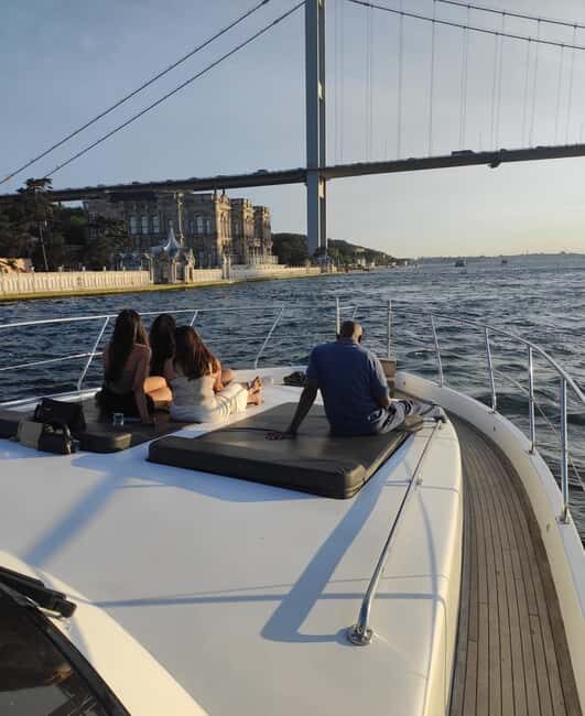 Private Bosphorus Yacht with Local Guide and Snacks - Detailed Breakdown of the Experience