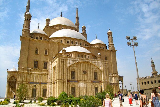 Private Cairo Tour to Pyramids of Giza Museum Citadel - Detailed Breakdown of the Itinerary