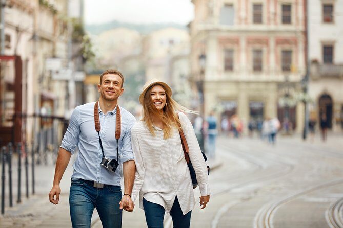 Private car transfer from Lisbon to Porto with 2h for sightseeing - Who Is This Experience Best Suited For?