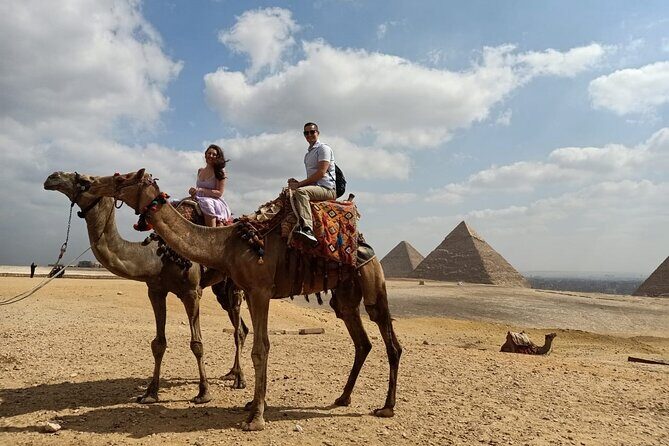 Private Expert tour Giza Pyramids ,Sphinx ,Nile Dinner Cruise & Belly Dancer - The Journey Through Cairo’s Historic Heart: Giza Pyramids and Sphinx