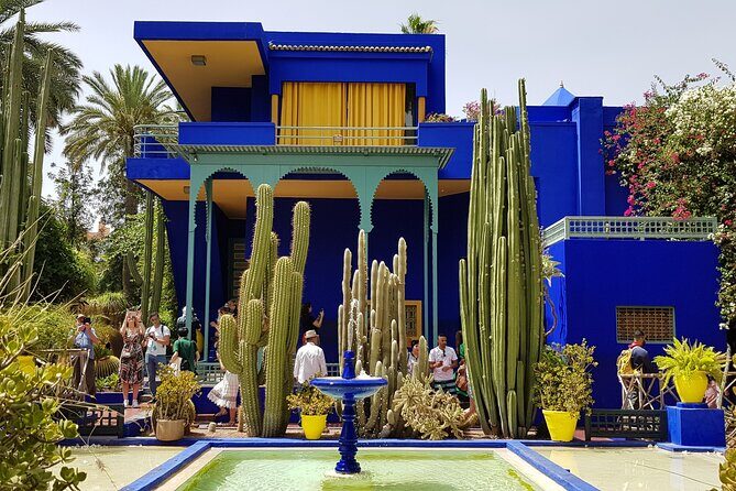 Private Full Day Tour to Marrakech from Casablanca - Exploring Menara Gardens and Pavilion