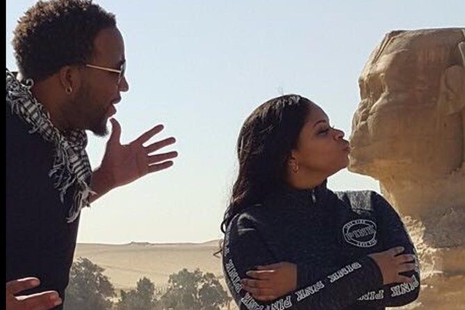 Private guided 8 Hours tour to Giza pyramids Memphis and Sakkara - Exploring the Giza Pyramids and the Sphinx