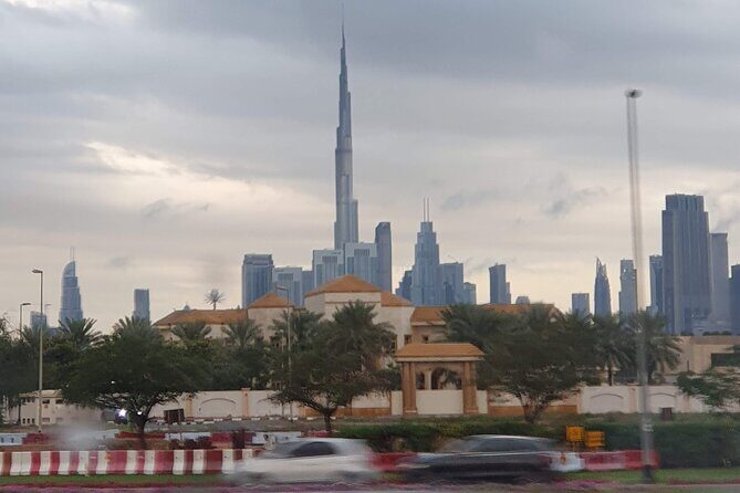 Private Guided Tour in English or Spanish in Dubai - Exploring Dubai in Depth