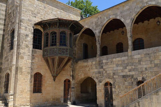 PRIVATE Half-Day Tour to Beiteddine Palace & Deir elQamar - Transport and Overall Experience