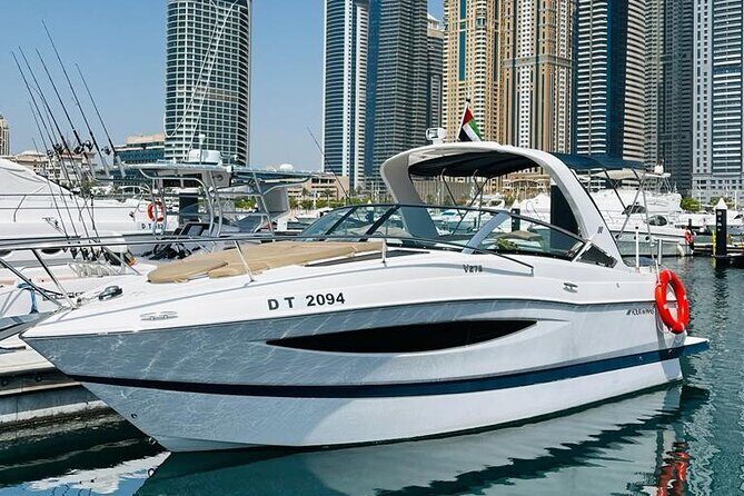 Private Mini Yacht Cruise  Luxury Experience at Low Cost - Key Points