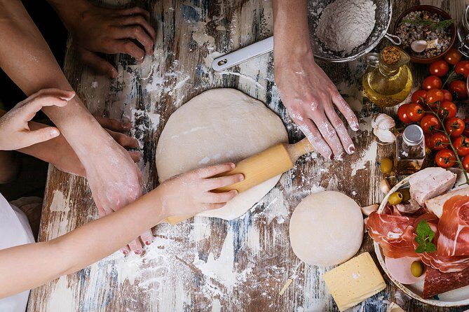 Private Pizza & Tiramisu Class at a Cesarina's home with tasting in Verona - Deep Dive: The Itinerary and Details