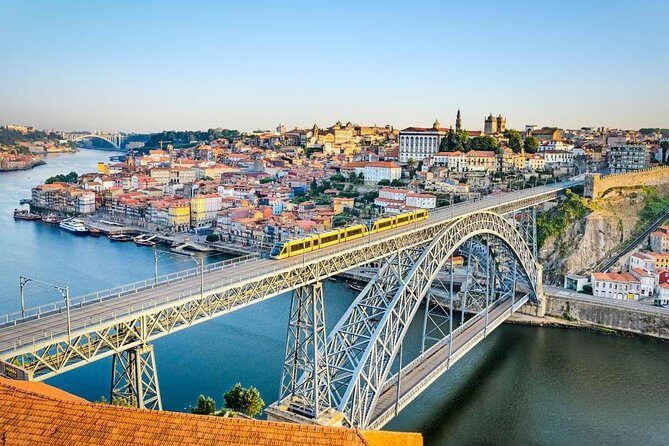 Private Porto from Lisbon with Portuguese lunch and Porto wine tasting - Exploring Porto: The Highlights