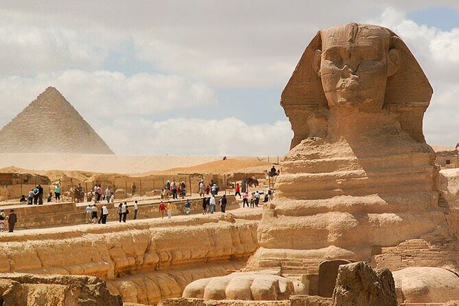 Private: Pyramids & Sphinx Guided Tour With Transfers & Drinks. - Stop 1: Pyramids of Giza (Approx. 2 hours)