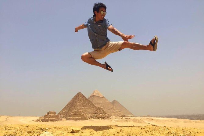 Private tour: GIza Pyramids, Memphis City & Sakkara Pyramid - Exploring the Giza Pyramids and the Sphinx