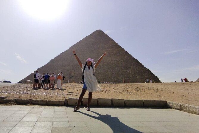 Private tour Giza pyramids , sphinx , lunch and camel ride including - The Experience in Context