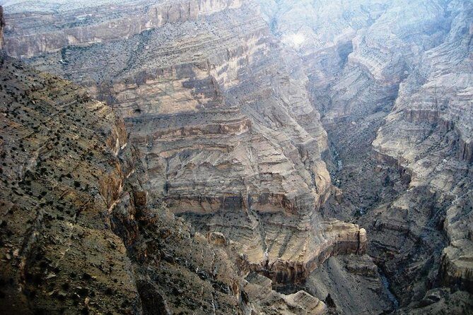 Private Tour: The Grand Canyon of Oman and Jebel Shams Day Trip - Authentic Insights from Reviews