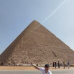 Private Tour To The Great Pyramids and Sphinx with lunch - What Makes the Guide and Reviews Stand Out