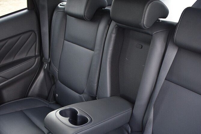 Private Transfer from Hotel to PRASLIN Airport - Who Will Love This Transfer?