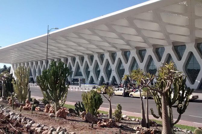 Private Transfer from Marrakech To Casablanca Airport (6 persons) - The Experience of the Drivers and Service Quality