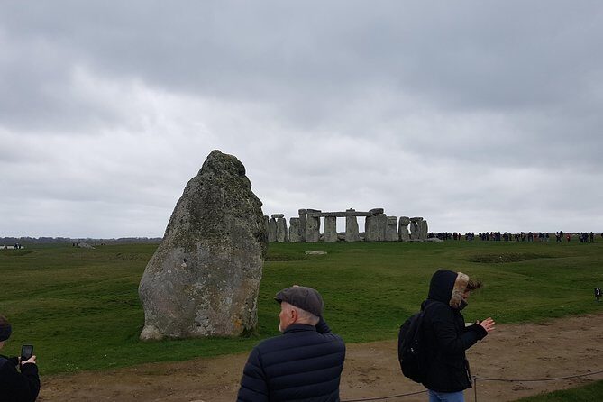 Private transfer to Southampton with a stop at Stonehenge - Is It Worth the Price?