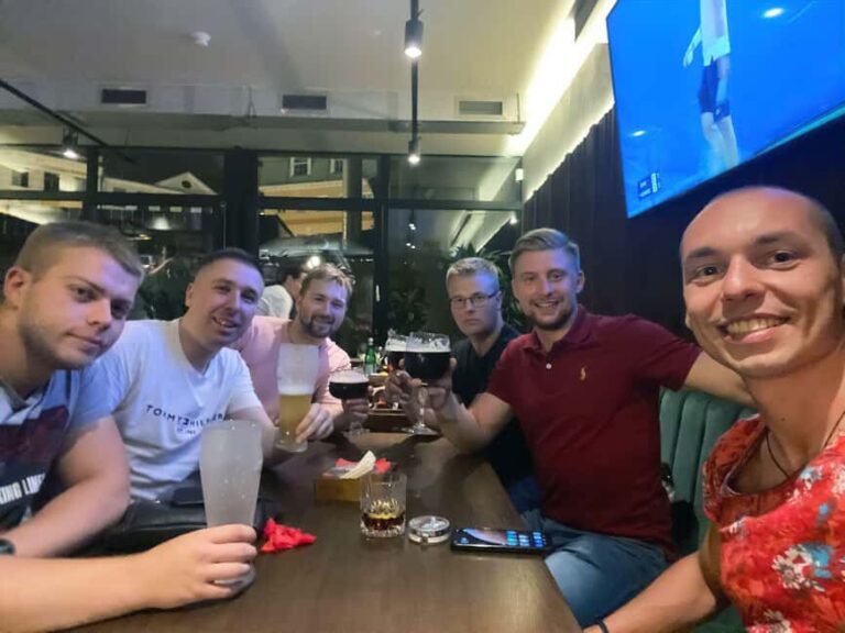 Pub Crawl in Riga with Local Party Animal - The Guide and the Group Dynamics