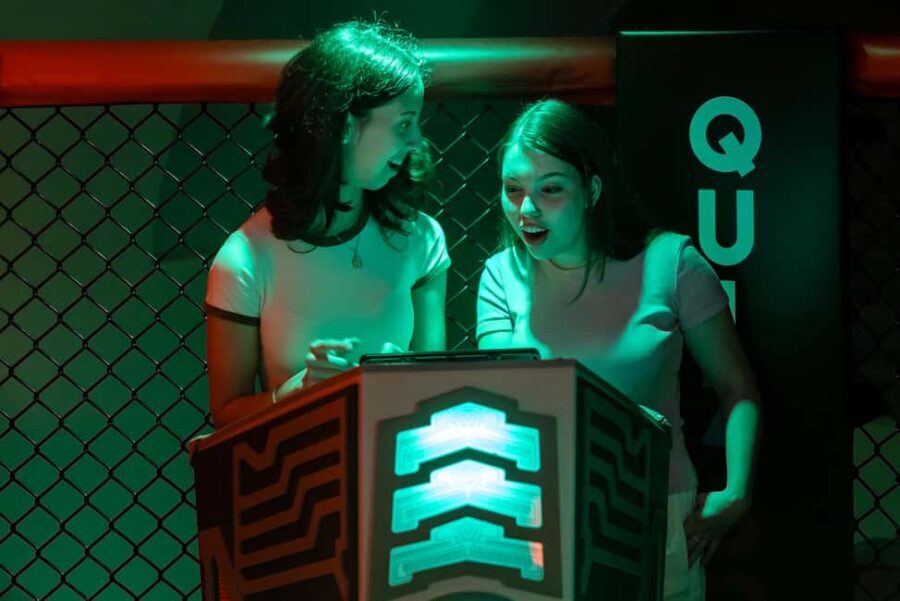 QuizBoxing: Interactive TV show style quiz game experience - Who Will Love This?