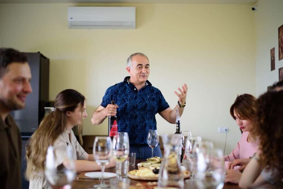 Rare Grape & Wine Tasting Experience at MOONQ - Setting the Scene: What to Expect at MOONQ