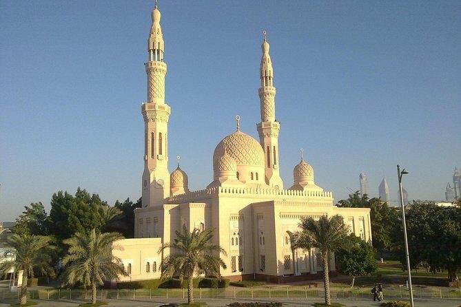 Red Dune Desert Safari with Dinner, Dubai City Tour & Dhow Cruise Dinner - TRIO - Final Thoughts: Who Is This Tour Best For?