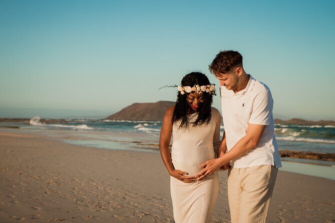 Romantic and fun couple shooting in Corralejo: capture your love! - Who Will Love This Experience?