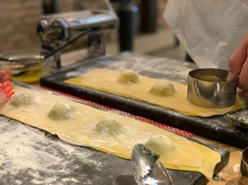 Rome: Authentic Roman Restaurant Dining Experience & Wine - Practical Details and What to Expect