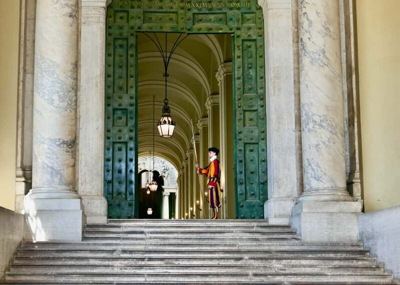 Rome Dedicated Entry St Peter's Basilica, Grottoes & Square - Why This Tour Is Worth Considering
